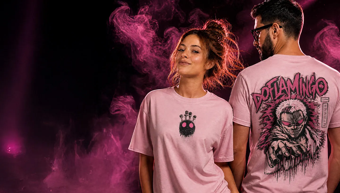 Cliente de Helldog con remera personalizada de Doflamingo (One Piece)